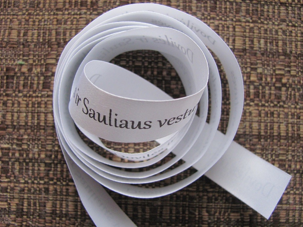 Textile labels with custom information